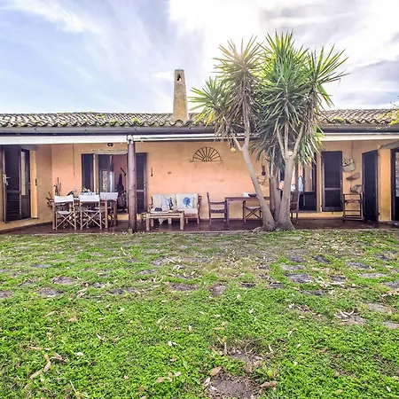 Apartment Grecale By Interhome